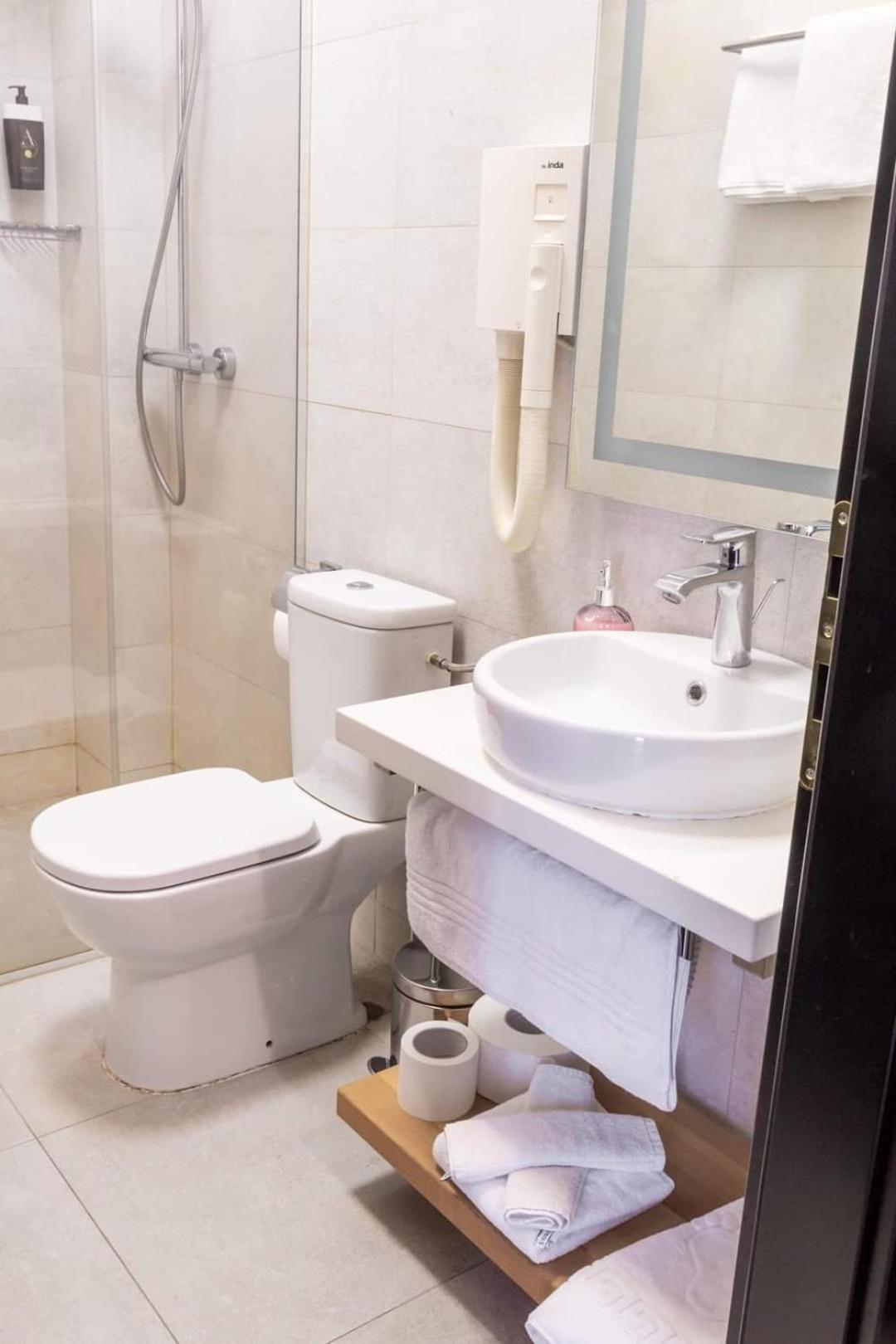 Hotel Balkan Centar Bijeljina Buitenkant foto